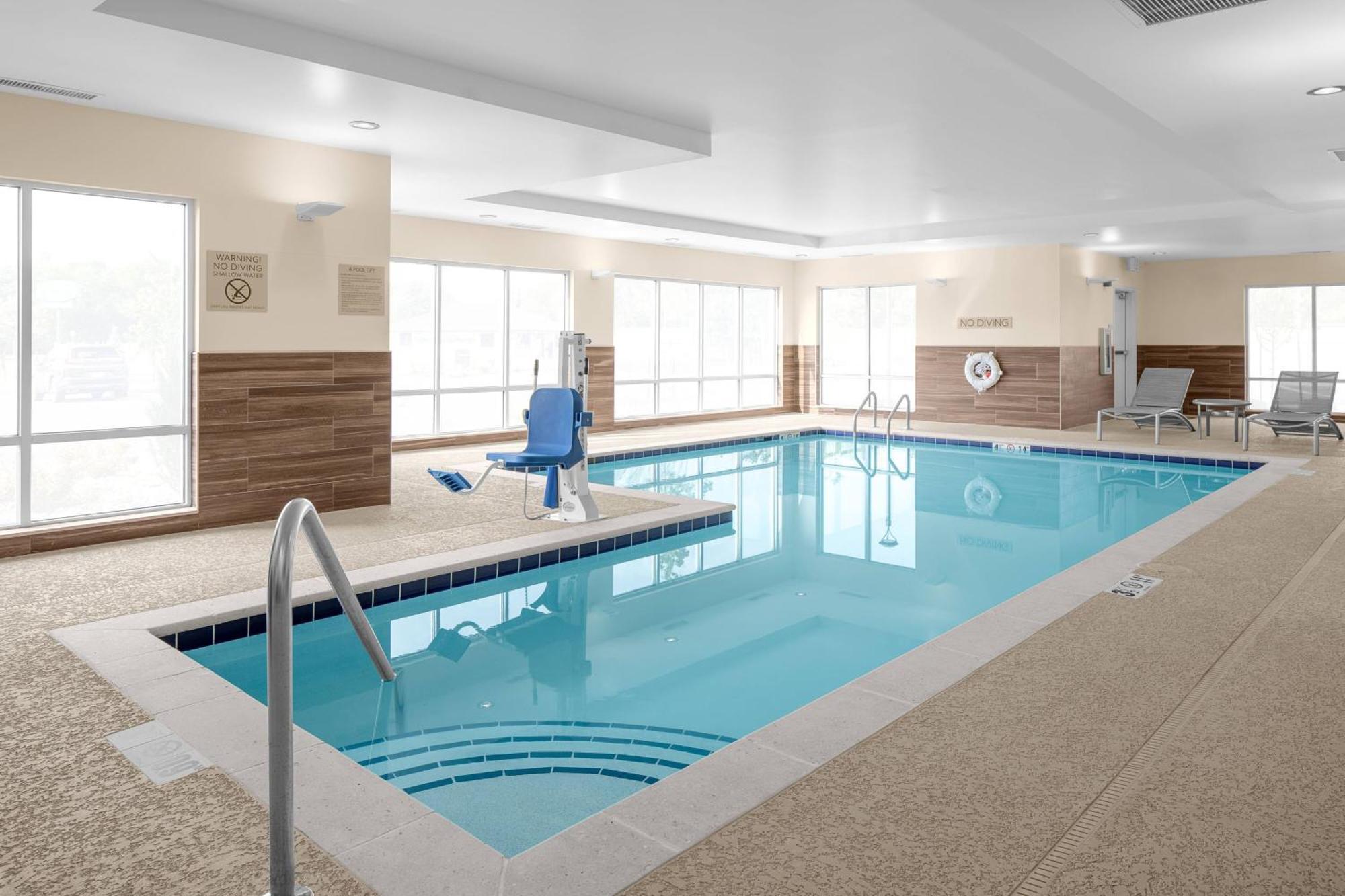 Towneplace Suites Cincinnati Fairfield Bagian luar foto