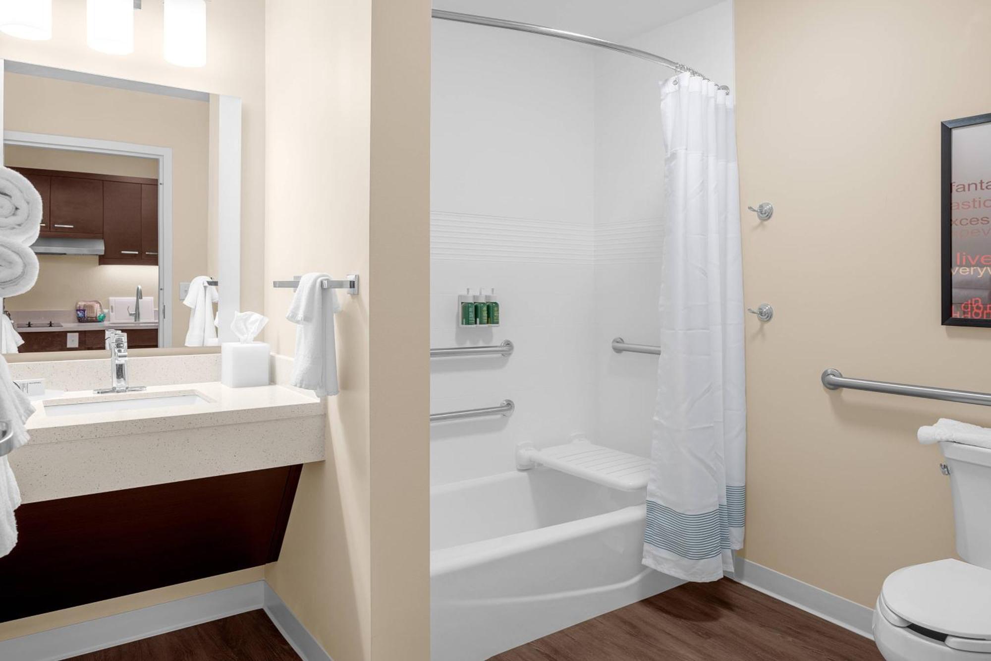 Towneplace Suites Cincinnati Fairfield Bagian luar foto
